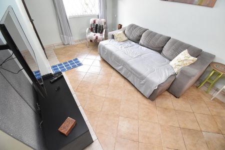 Casa de condomínio para alugar com 110m², 3 quartos e 2 vagasSala