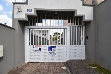 Casa de condomínio para alugar com 110m², 3 quartos e 2 vagasFachada com Placa