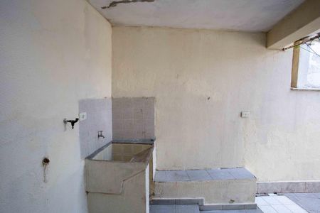 Casa para alugar com 60m², 2 quartos e sem vagaÁrea de Serviço