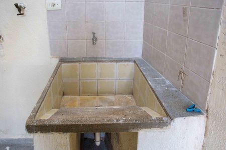 Casa para alugar com 60m², 2 quartos e sem vagaÁrea de Serviço