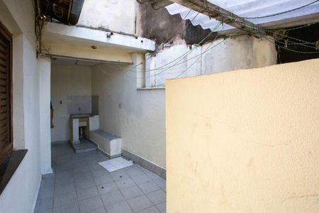Casa para alugar com 60m², 2 quartos e sem vagaÁrea comum