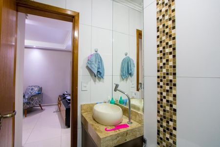 Apartamento à venda com 110m², 2 quartos e 2 vagasBanheiro social
