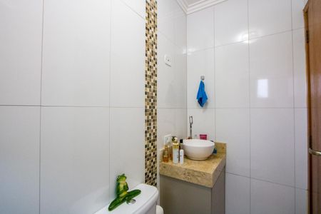 Apartamento à venda com 110m², 2 quartos e 2 vagasBanheiro do quarto 1