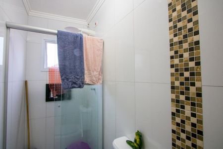 Apartamento à venda com 110m², 2 quartos e 2 vagasBanheiro do quarto 1