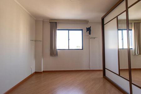 Apartamento para alugar com 94m², 3 quartos e 1 vagaQuarto 2 - Suíte