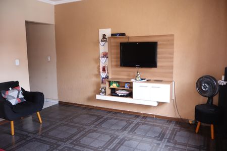 Casa à venda com 199m², 4 quartos e 2 vagasSala da casa de cima