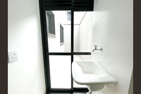 Apartamento à venda com 32m², 2 quartos e sem vaga Apartamento à venda com 32m², 2 quartos e sem vagaCozinha e Área de Serviço