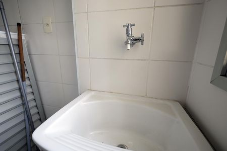 Apartamento para alugar com 67m², 3 quartos e 1 vagaÁrea de Serviço