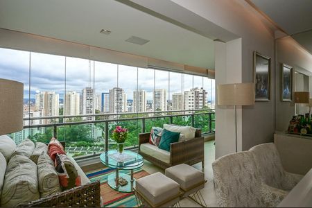 Apartamento para alugar com 132m², 3 quartos e 2 vagasVaranda