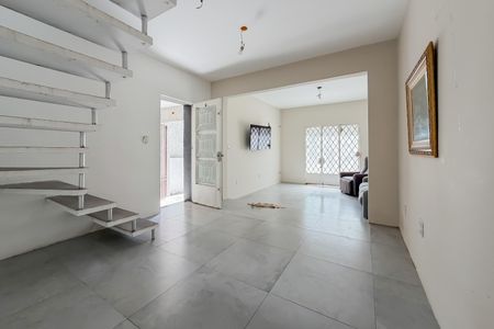 Sala de casa para alugar com 3 quartos, 234m² em Vila Monumento, São Paulo