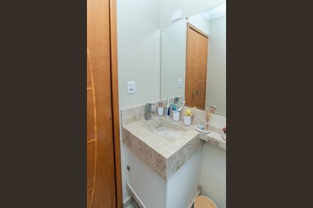 Casa à venda com 104m², 3 quartos e 2 vagasBanheiro da Suíte