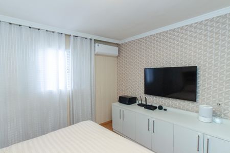 Casa à venda com 104m², 3 quartos e 2 vagasSuíte