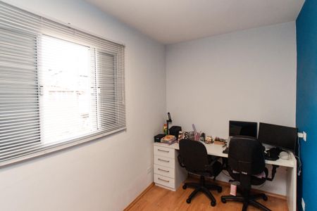 Casa à venda com 104m², 3 quartos e 2 vagasQuarto 2