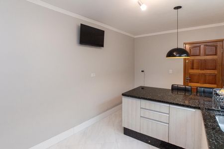 Casa à venda com 104m², 3 quartos e 2 vagasCozinha