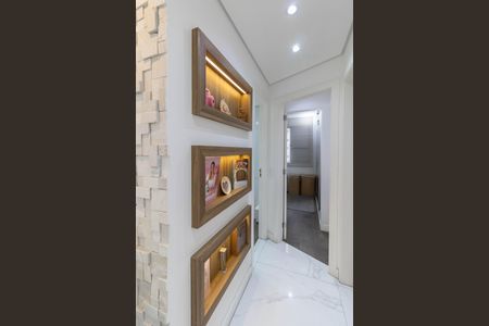 Apartamento à venda com 60m², 2 quartos e 2 vagasCorredor