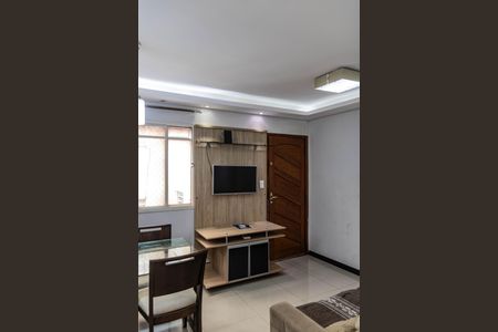 Sala de apartamento para alugar com 2 quartos, 45m² em Estrela do Oriente, Belo Horizonte