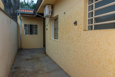 Casa para alugar com 200m², 3 quartos e 7 vagasÁrea Comum-Corredor lateral