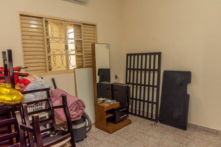 Casa para alugar com 200m², 3 quartos e 7 vagasEdícula-Quarto