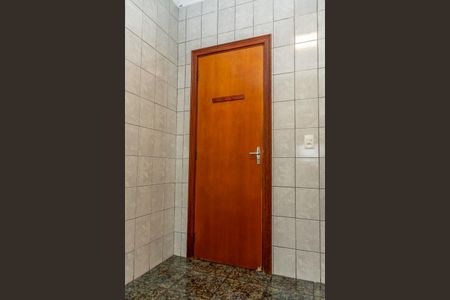 Casa para alugar com 200m², 3 quartos e 7 vagasBanheiro Social