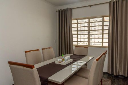 Sala de jantar de casa para alugar com 3 quartos, 200m² em Jardim Thelja, Americana