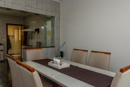 Casa para alugar com 200m², 3 quartos e 7 vagasSala de jantar