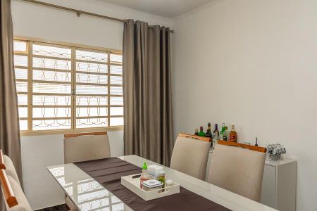 Casa para alugar com 200m², 3 quartos e 7 vagasSala de jantar