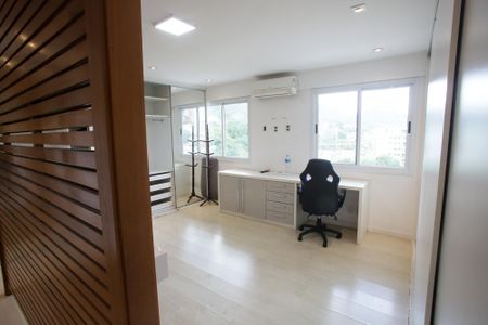 Quarto Suíte de apartamento para alugar com 3 quartos, 213m² em Freguesia (jacarepaguá), Rio de Janeiro