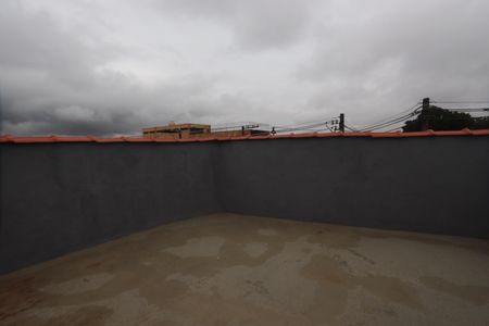 Casa para alugar com 80m², 2 quartos e sem vagaQuintal