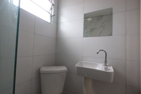 Casa para alugar com 80m², 2 quartos e sem vagaBanheiro