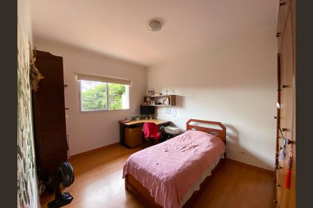 Casa à venda com 220m², 4 quartos e 2 vagasQuarto 4