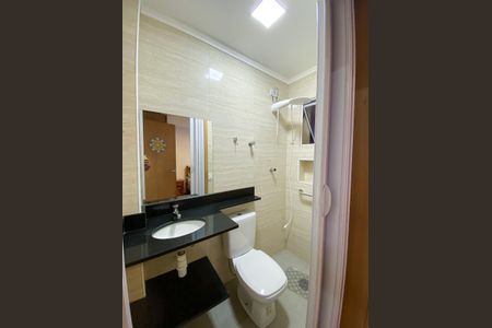 Casa à venda com 220m², 4 quartos e 2 vagasBanheiro da Suíte 1