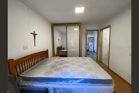 Casa à venda com 220m², 4 quartos e 2 vagasSuíte 1