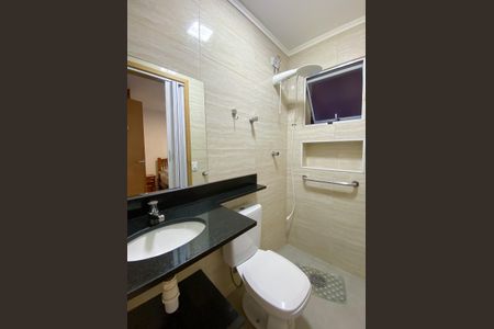 Casa à venda com 220m², 4 quartos e 2 vagasBanheiro da Suíte 1