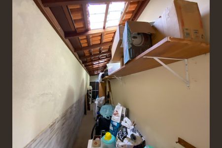 Casa à venda com 220m², 4 quartos e 2 vagasQuintal