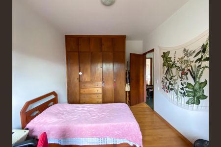 Casa à venda com 220m², 4 quartos e 2 vagasQuarto 4