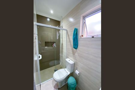 Casa à venda com 220m², 4 quartos e 2 vagasBanheiro de Serviço