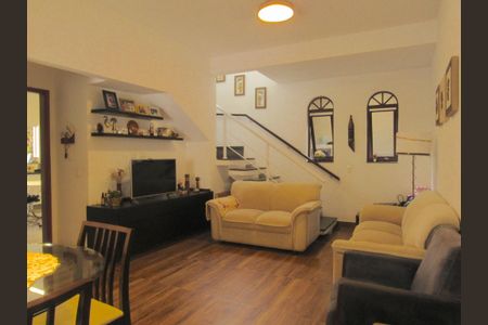 Sala de casa à venda com 4 quartos, 220m² em Jardim Guadalupe, Osasco