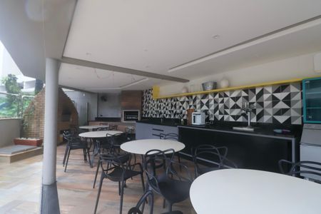 Apartamento para alugar com 175m², 4 quartos e 2 vagas Apartamento para alugar com 175m², 4 quartos e 2 vagasÁrea comum