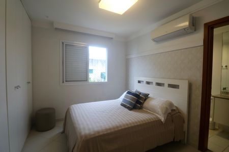 Apartamento para alugar com 175m², 4 quartos e 2 vagas Apartamento para alugar com 175m², 4 quartos e 2 vagasSuíte 2