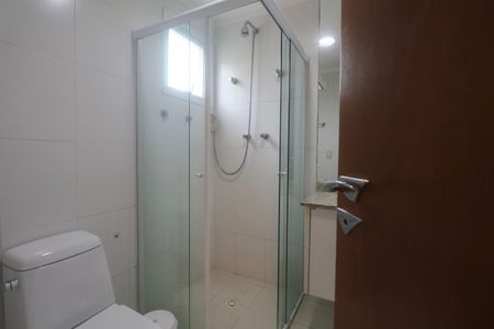 Apartamento para alugar com 175m², 4 quartos e 2 vagas Apartamento para alugar com 175m², 4 quartos e 2 vagasBanheiro Suíte