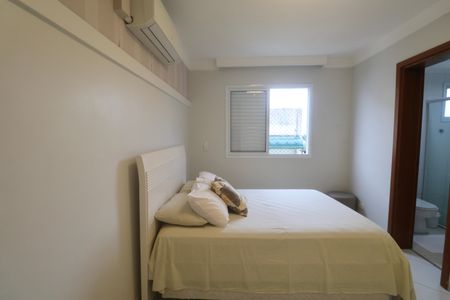 Apartamento para alugar com 175m², 4 quartos e 2 vagas Apartamento para alugar com 175m², 4 quartos e 2 vagasSuíte