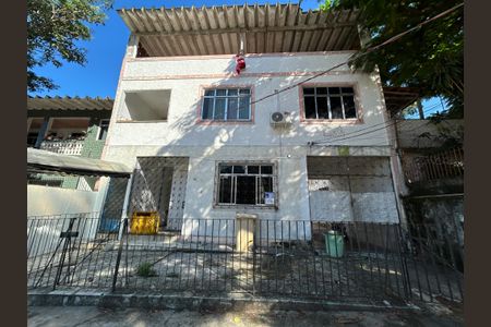 Apartamento para alugar com 110m², 3 quartos e 1 vagaFachada + plaquinha