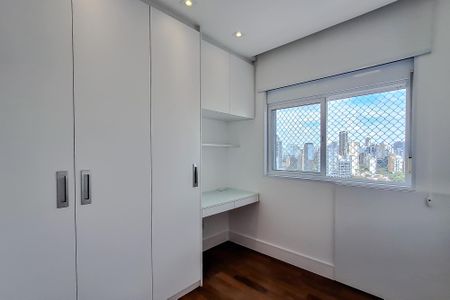 Apartamento à venda com 95m², 3 quartos e 2 vagasQuarto 2