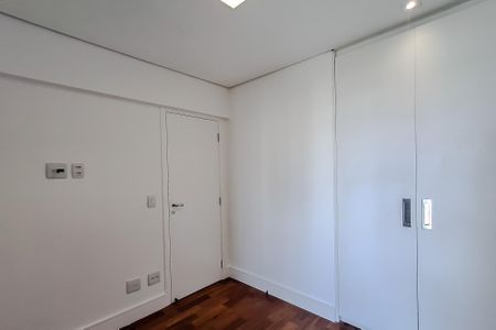 Apartamento à venda com 95m², 3 quartos e 2 vagasQuarto 1