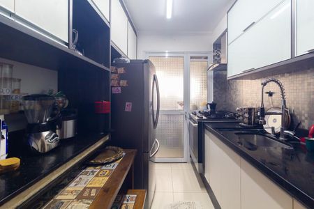Apartamento à venda com 90m², 3 quartos e 2 vagasCozinha