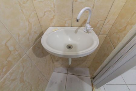 Banheiro de apartamento para alugar com 1 quarto, 25m² em Cidade Antônio Estêvão de Carvalho, São Paulo