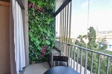 Varanda de kitnet/studio à venda com 1 quarto, 27m² em Vila Mariana, São Paulo