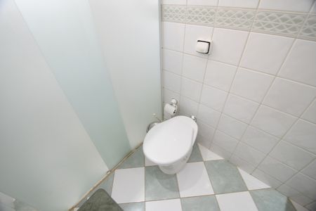 Casa à venda com 269m², 4 quartos e 5 vagasBanheiro Social