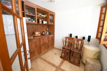 Casa à venda com 269m², 4 quartos e 5 vagasVaranda gourmet - Bar