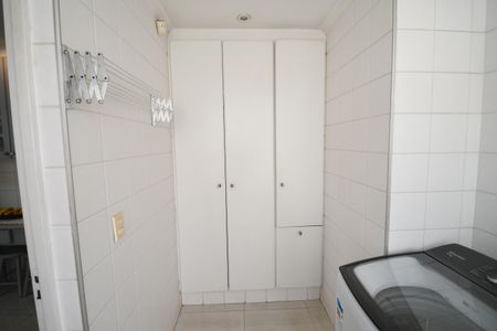 Casa à venda com 269m², 4 quartos e 5 vagasÁrea de Serviço